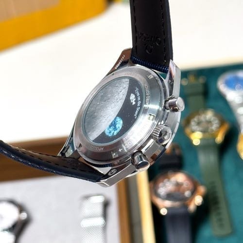 OMEGA SPEEDMASTER SNOOPY 2025 - Image 3