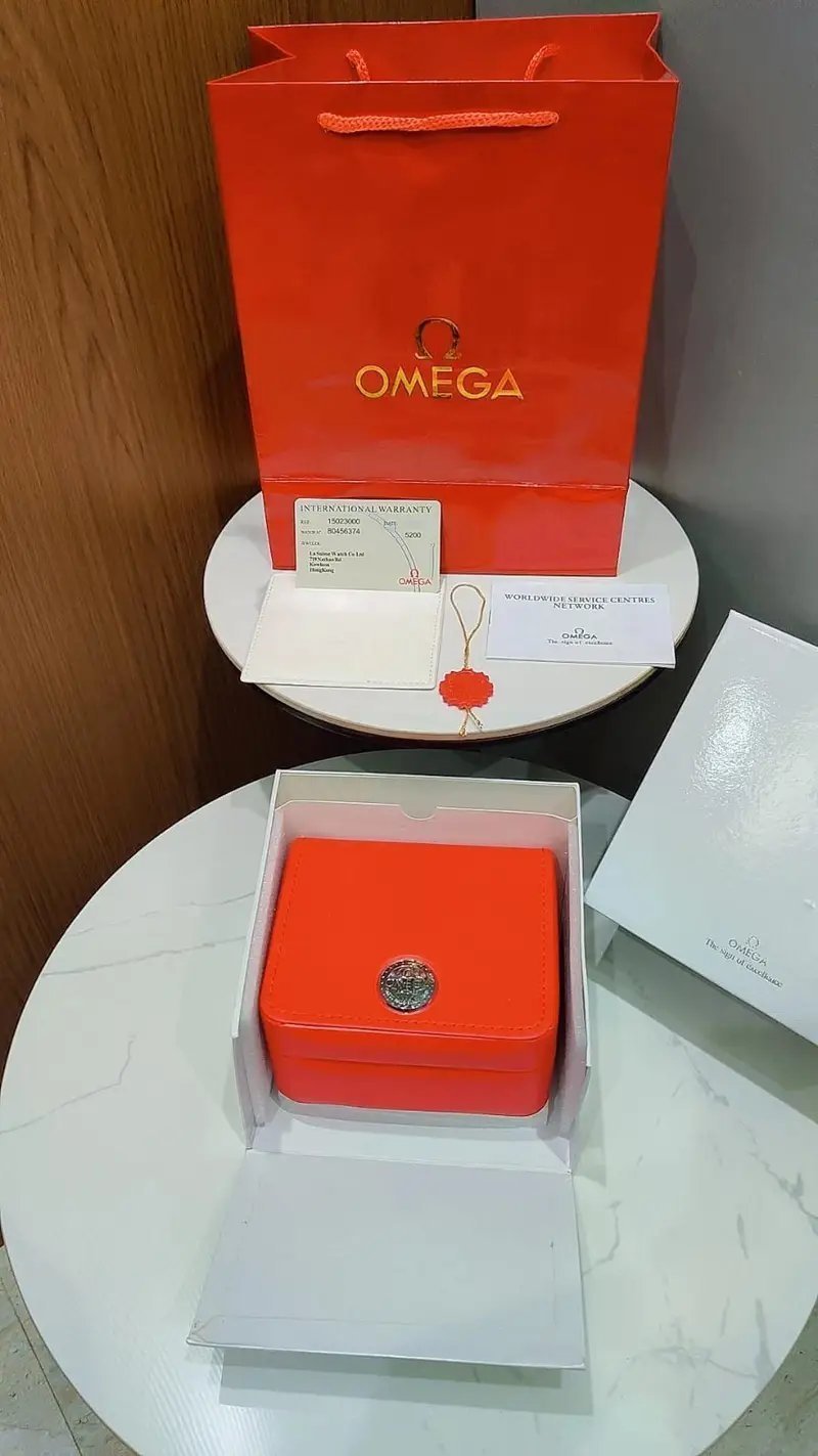 OMEGA CONSTELLATION TWO TONE WHITE DIAL - Image 4