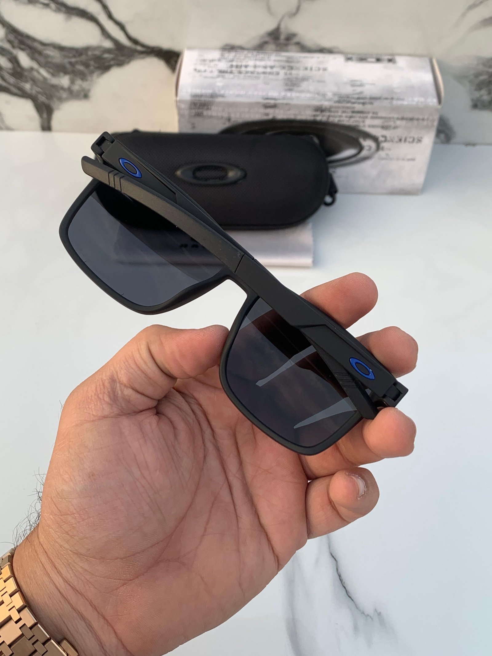 Branded Okly 83109 black Sunglasses - Image 3