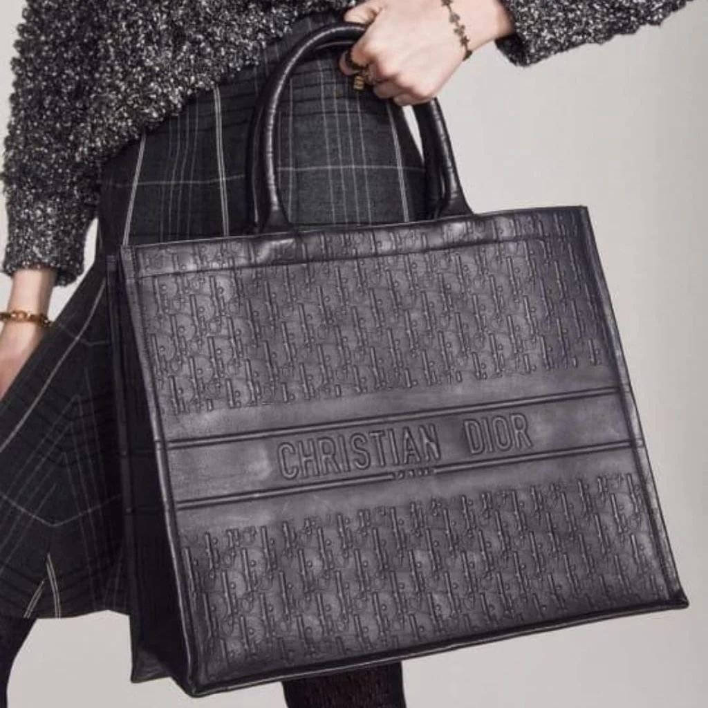 CHRISTIAN DIOR TOTE BAG WITH BOX EDDITION - Image 7