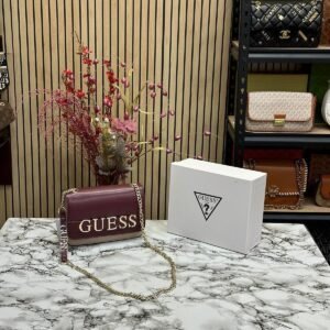 Guess Sashaa Sling