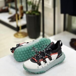Branded UA HOVR Summit White Black