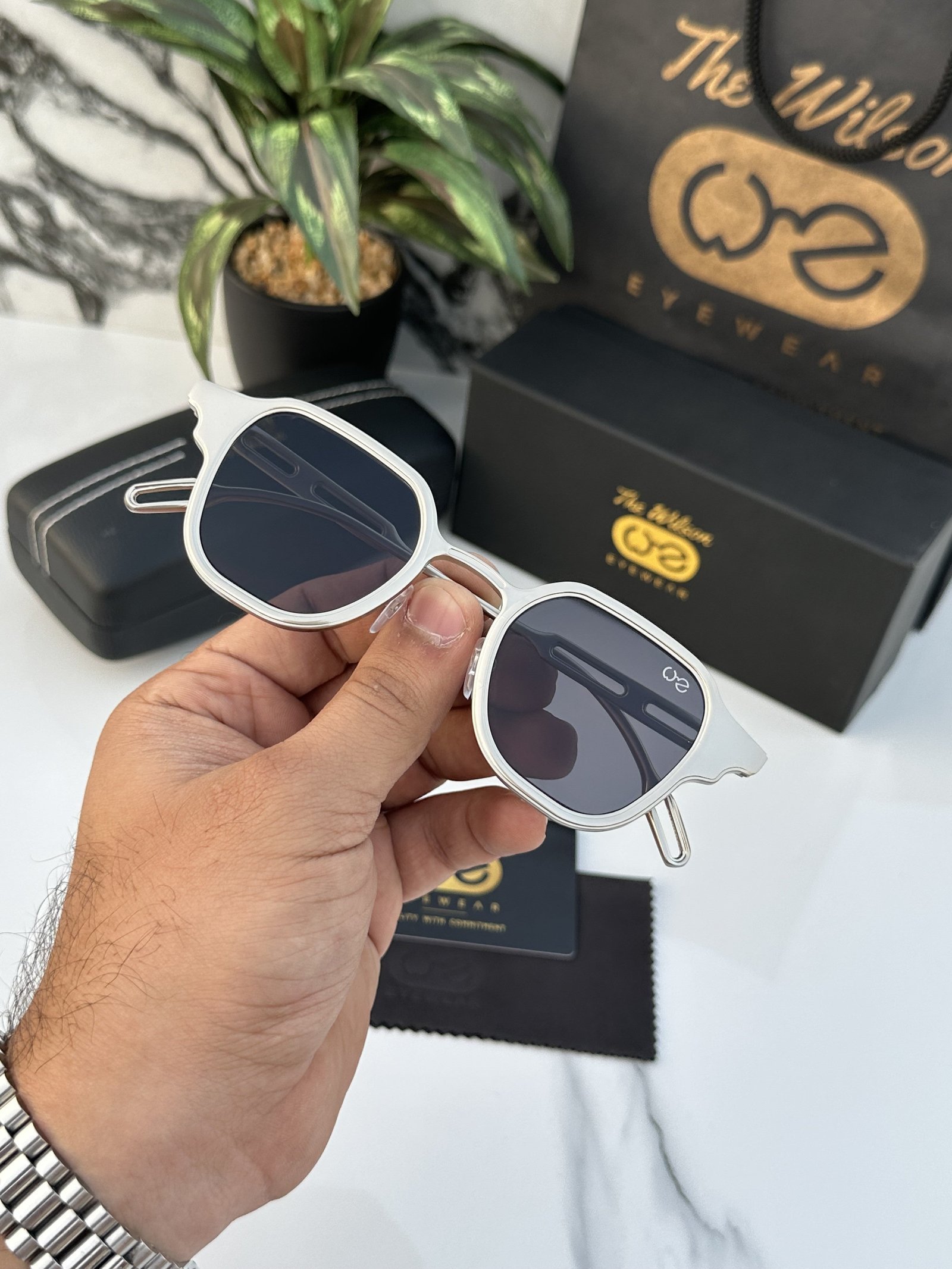 Branded WLSON 2381 silver black Sunglasses - Image 2