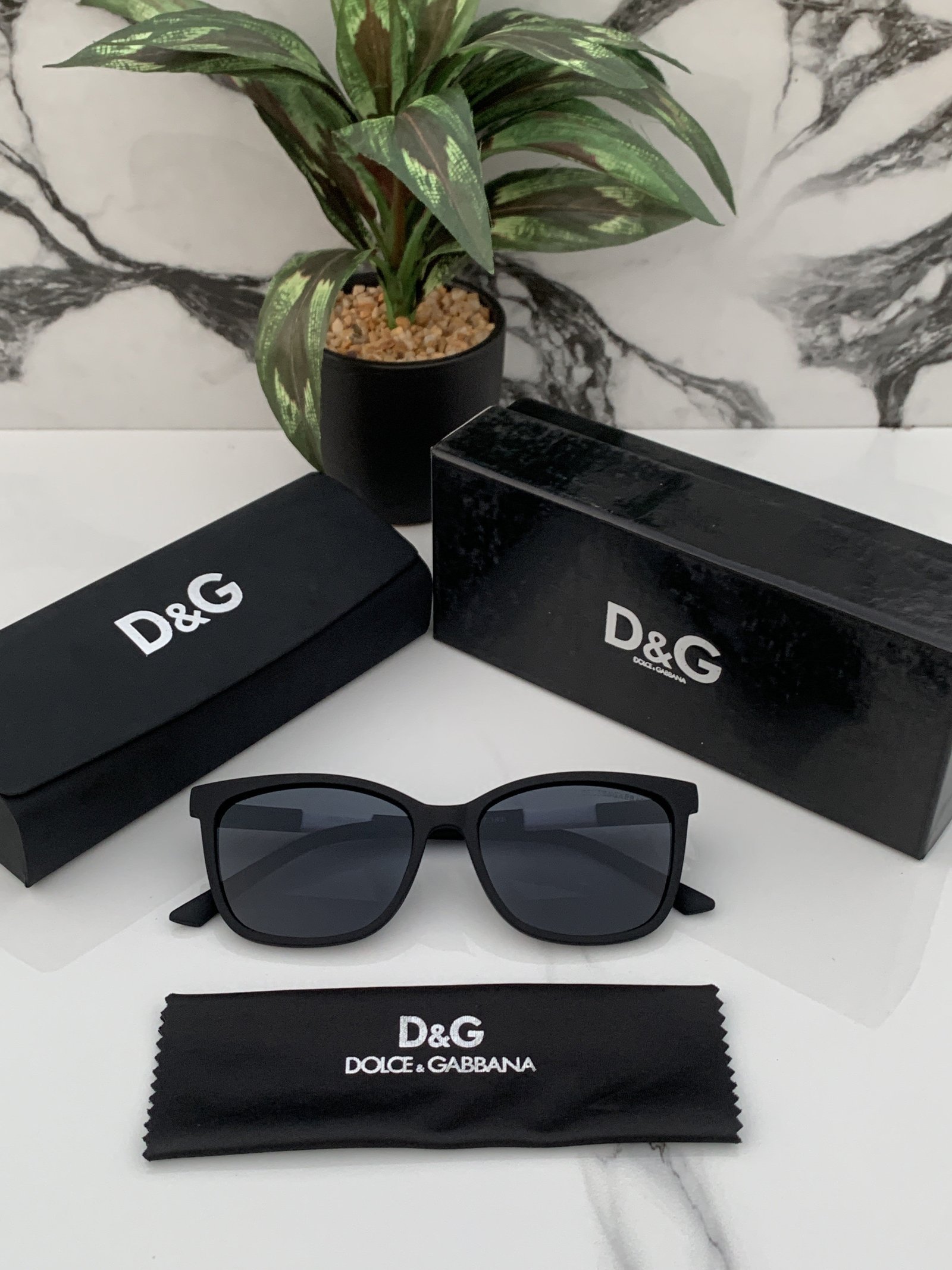 Branded D&G Full Black Sunglasses - Image 4