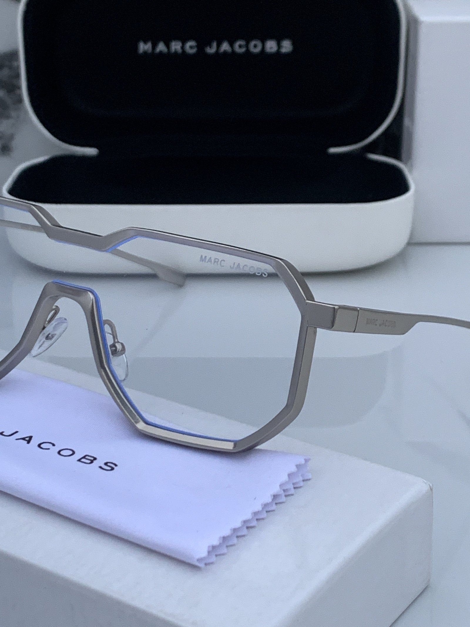Branded Sunglasses MJ 98145 silver plano - Image 4