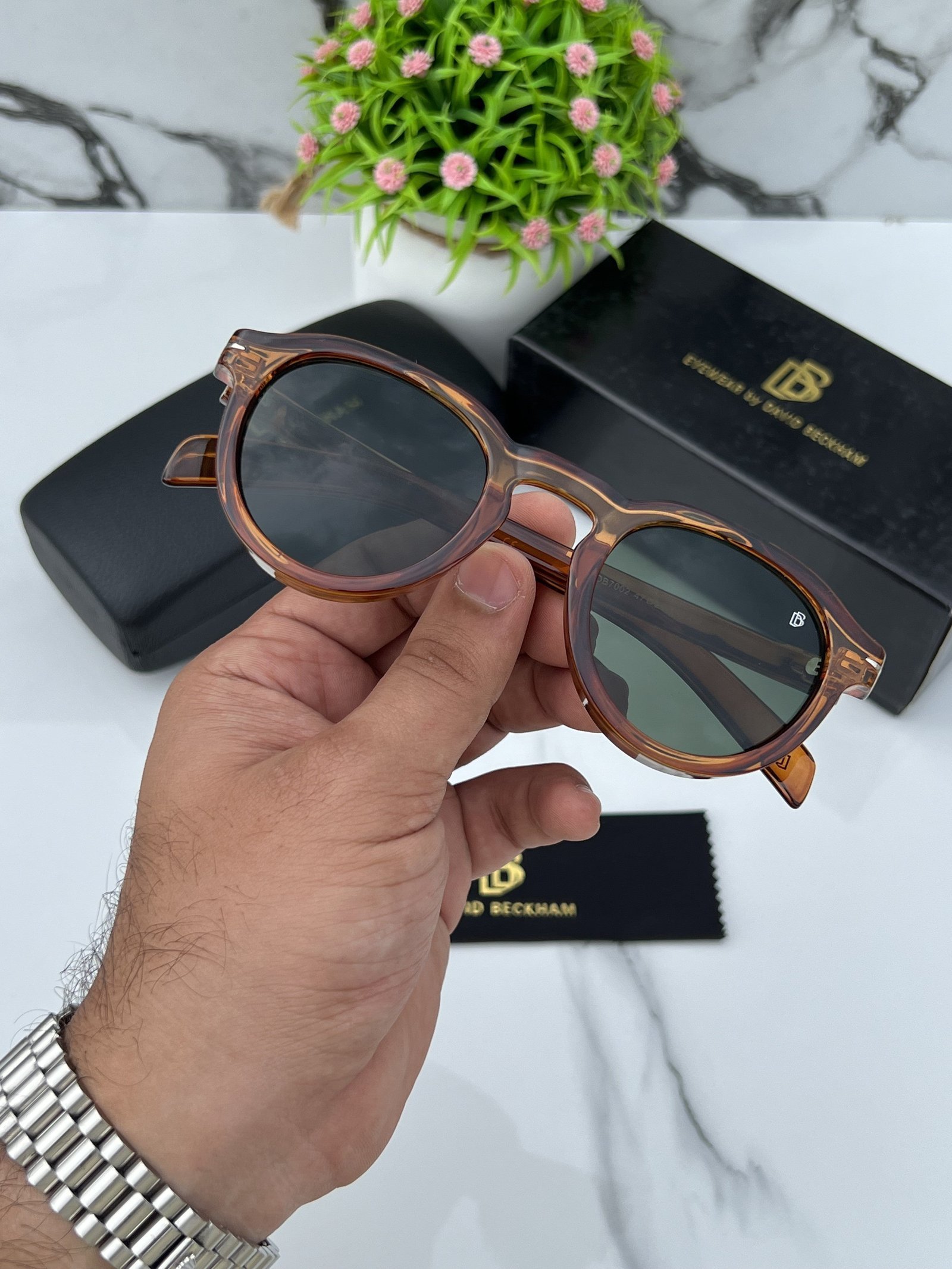 Branded Db Round Brown Green Sunglasses - Image 3