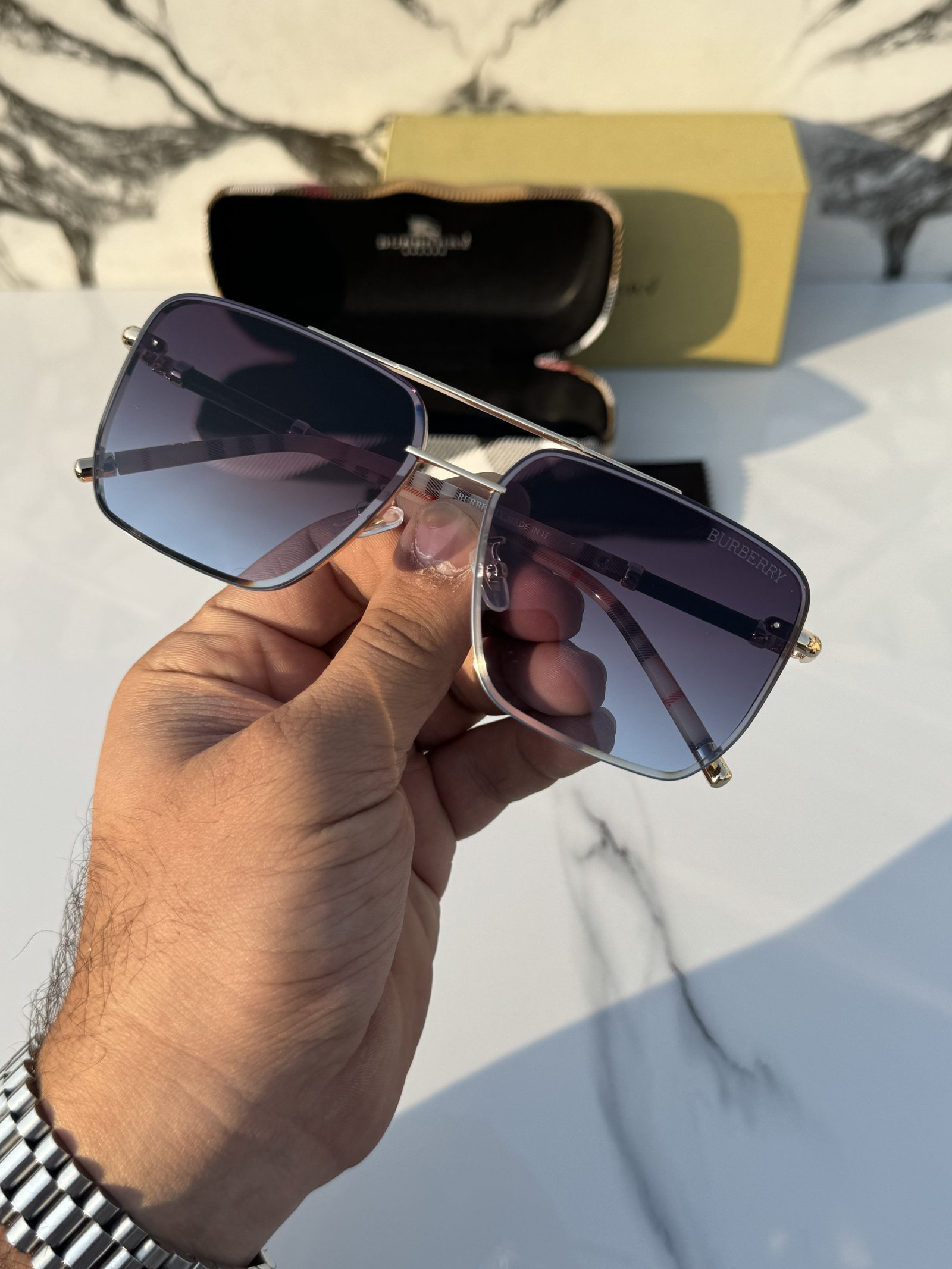 Branded Sunglasses _23066_gold_blueshaded - Image 3