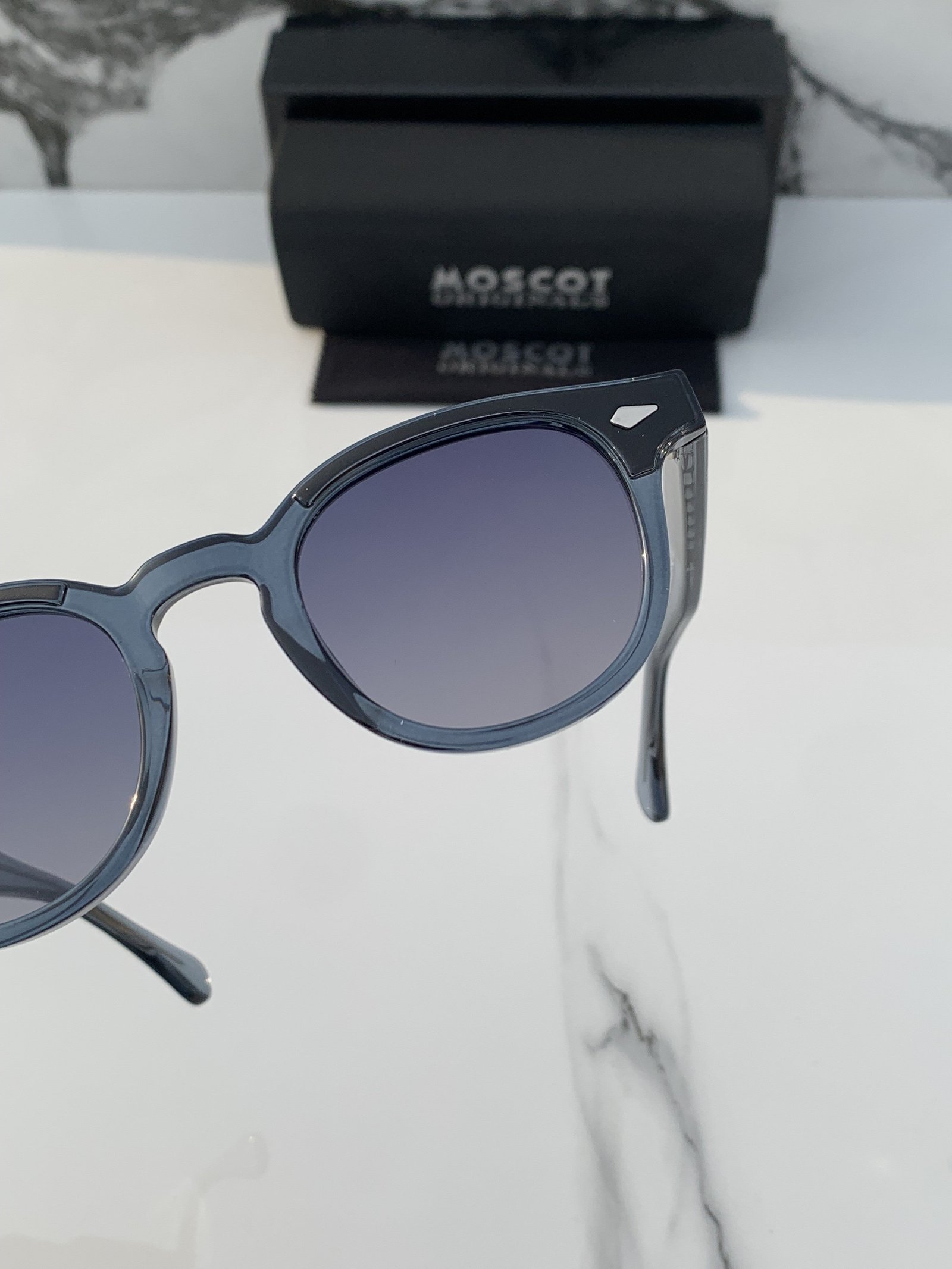 Branded Msct Blue Grey Sunglasses AD - Image 3