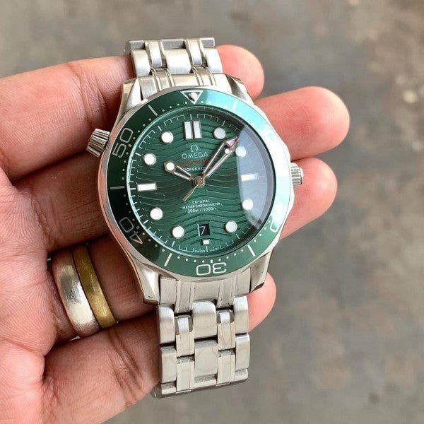 OMEGA SEAMASTER DIVER 300M AUTOMATIC - Image 2