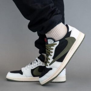 Branded Sneakers Travis Fragment Low Olive Green SEMI UA