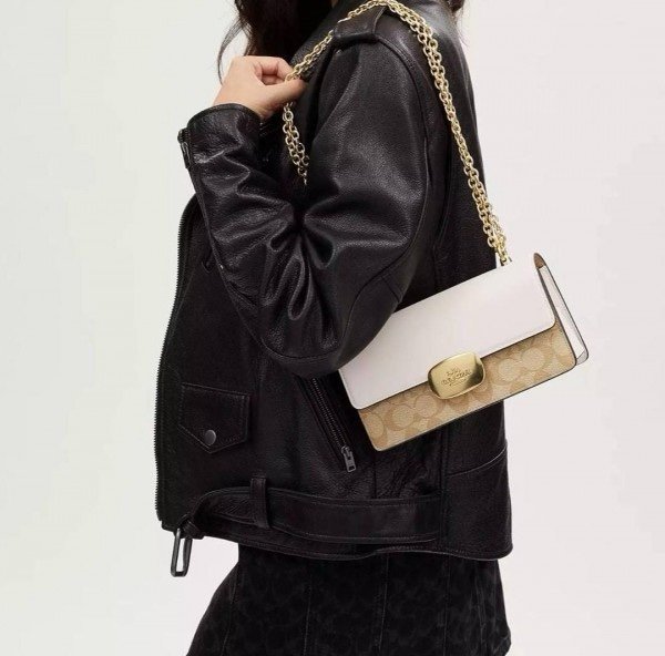 Coach Eliza Premium Crossbody Sling Bag With OG Magnetic Gift Box & Dust Bag (White - 918) - Image 6