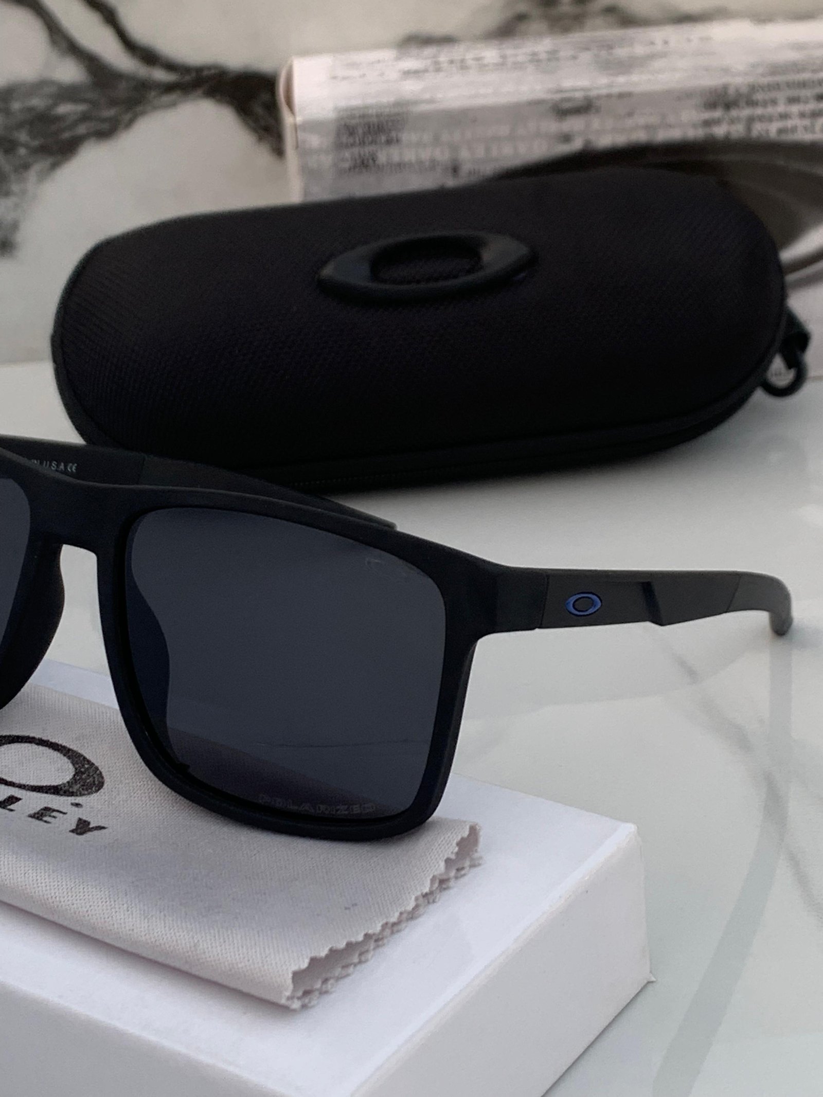 Branded Okly 83109 black Sunglasses - Image 4