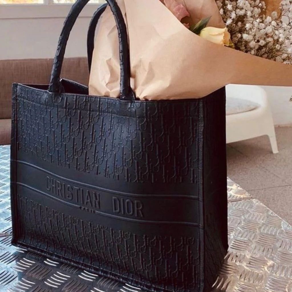 CHRISTIAN DIOR TOTE BAG WITH BOX EDDITION - Image 6